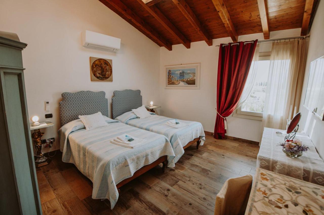 B&B Casa Santa Lucia Manerba del Garda Ngoại thất bức ảnh