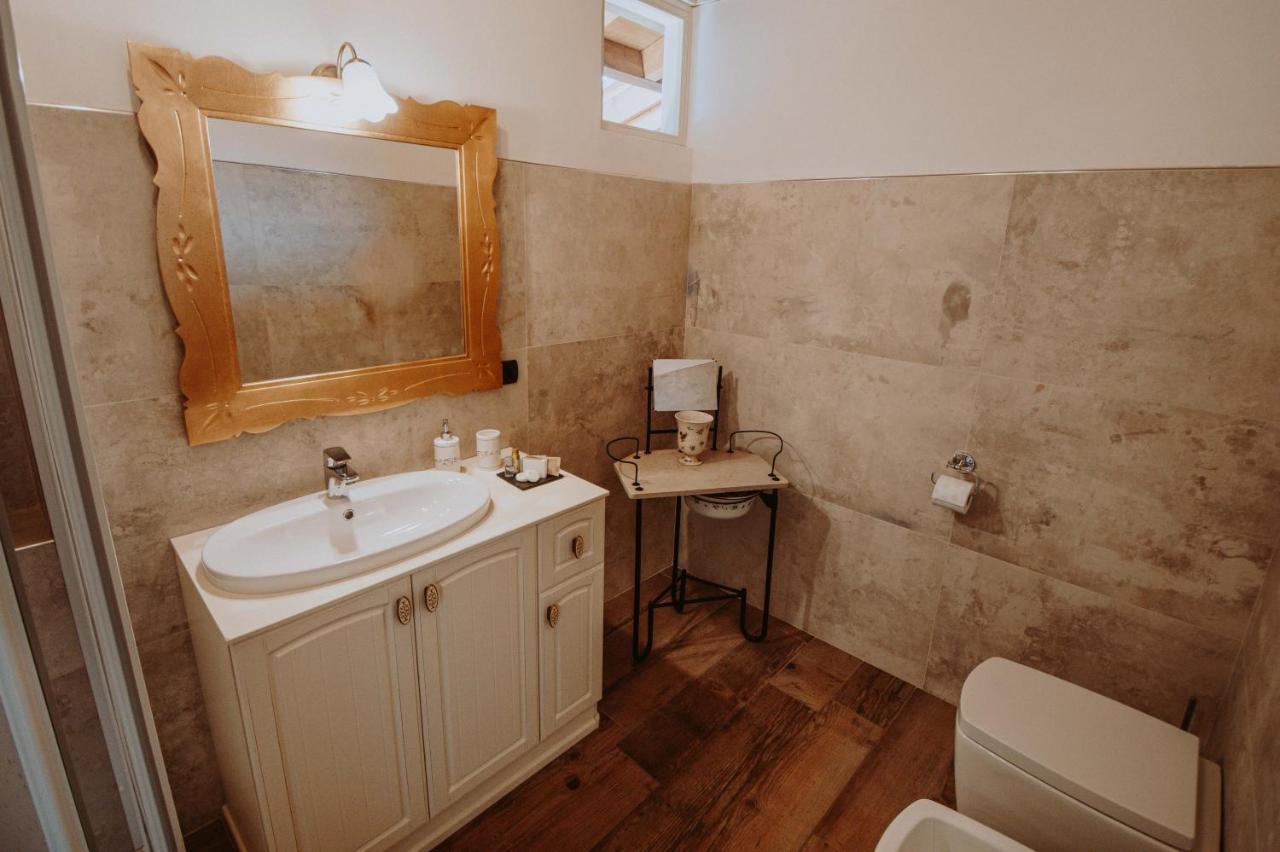 B&B Casa Santa Lucia Manerba del Garda Ngoại thất bức ảnh