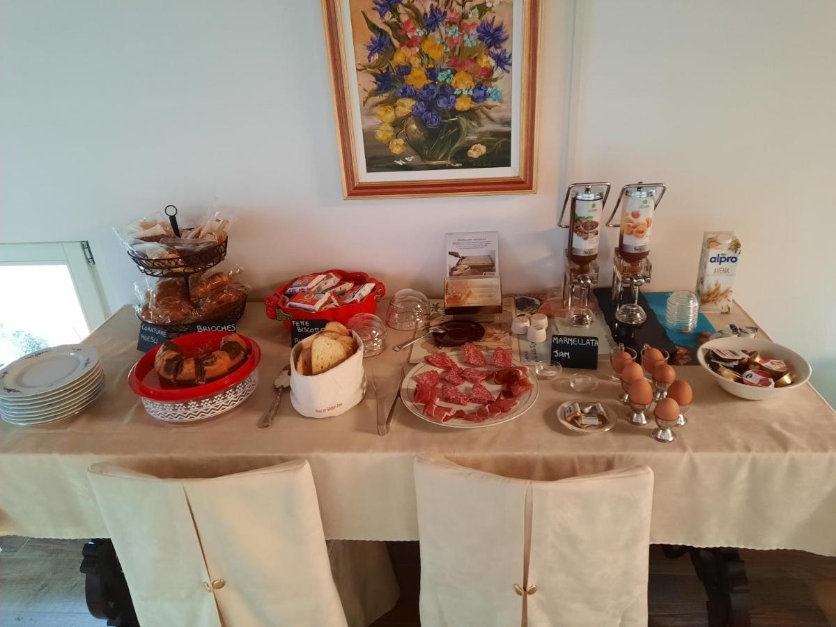 B&B Casa Santa Lucia Manerba del Garda Ngoại thất bức ảnh