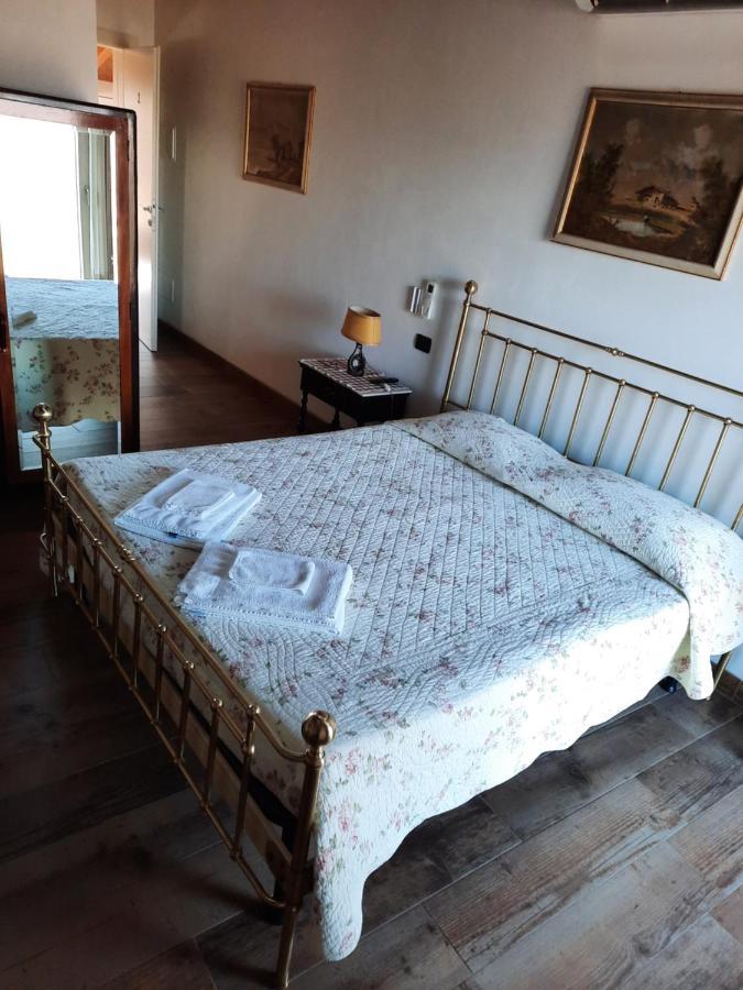 B&B Casa Santa Lucia Manerba del Garda Ngoại thất bức ảnh